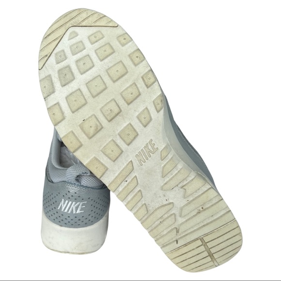 Nike Air Max Thea Premium Metallic Platinum Muted Silver Size 10 Sneaker - Picture 3 of 11